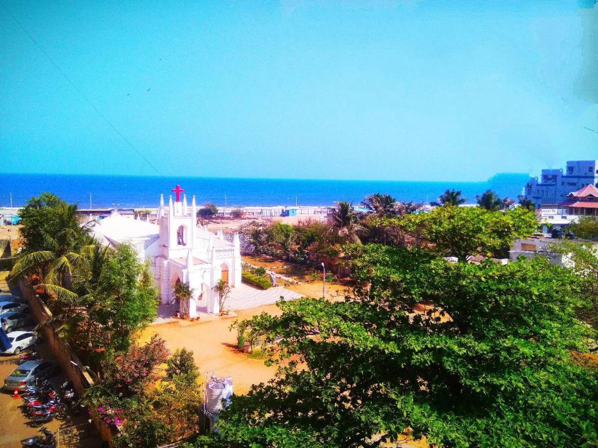 Beach Penthouse, Chennai Bed & Breakfast ภายนอก รูปภาพ