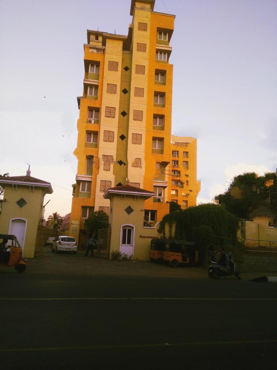 Beach Penthouse, Chennai Bed & Breakfast ภายนอก รูปภาพ
